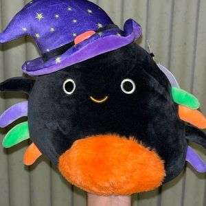 🕷️ Squishmallows Gildie the Spider with hat & colorful legs! RARE BNWT 8”